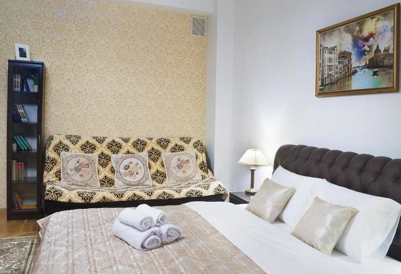 膳宿费 Red Square Guest House