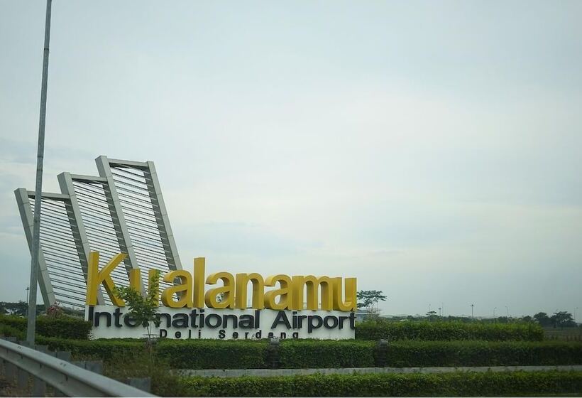The Lively Hotel Kualanamu Airport Medan