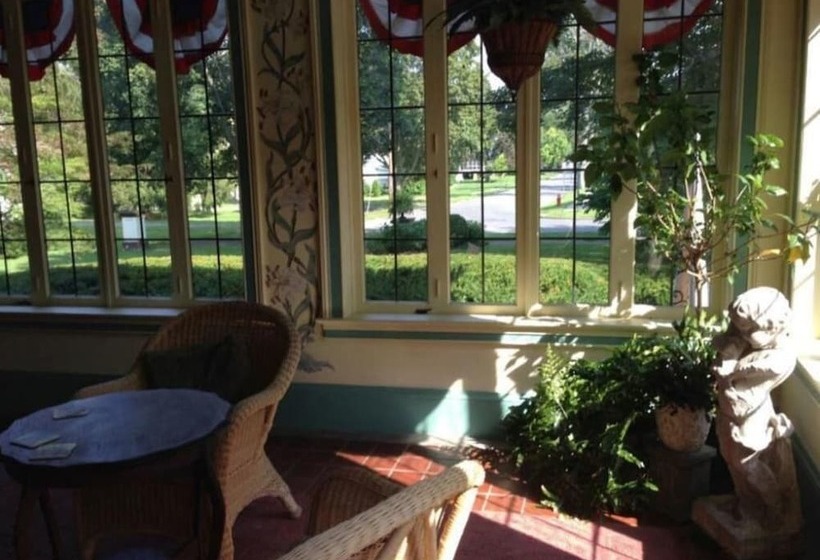 Vintage Gardens Bed & Breakfast