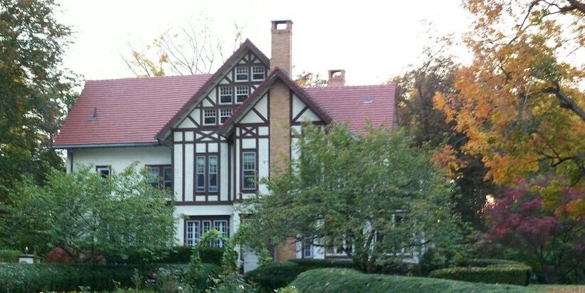 Vintage Gardens Bed & Breakfast