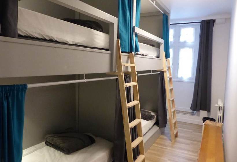 הוסטל Gite Makila