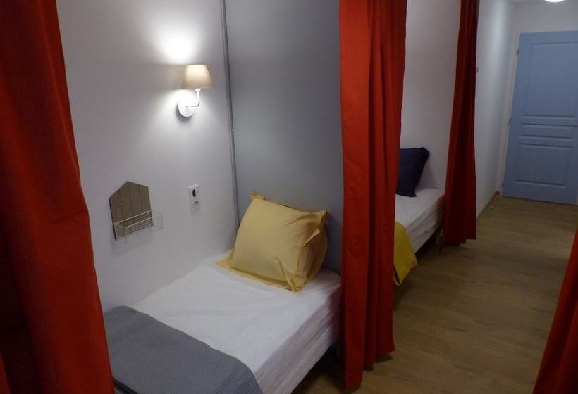 הוסטל Gite Makila