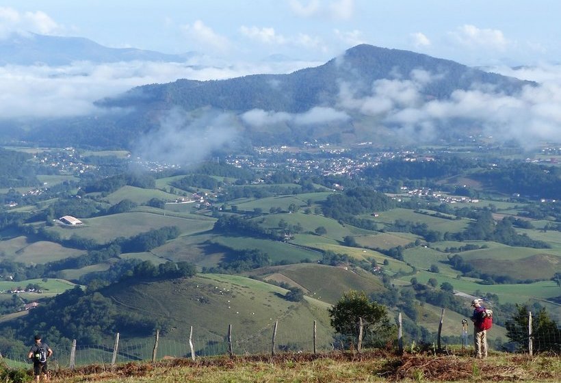 הוסטל Gite Makila