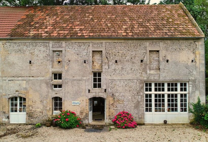 مبيت وإفطار Le Manoir De Crépon