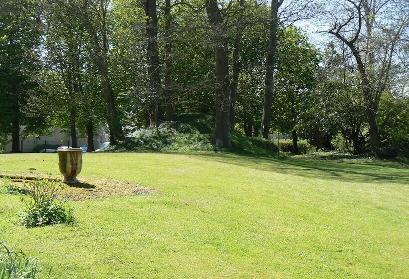 مبيت وإفطار Le Manoir De Crépon