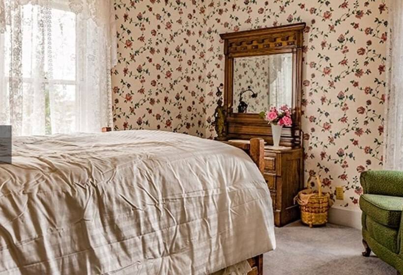 مبيت وإفطار The Swan House