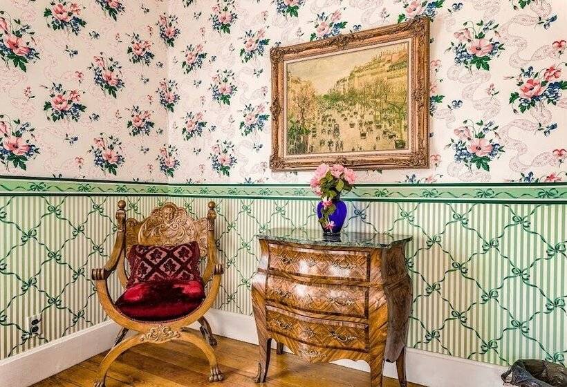 مبيت وإفطار The Swan House