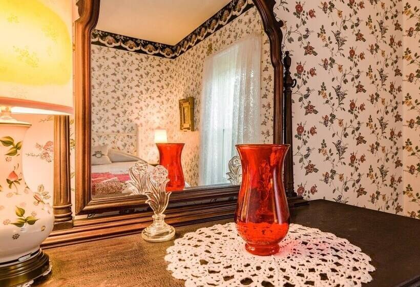 مبيت وإفطار The Swan House