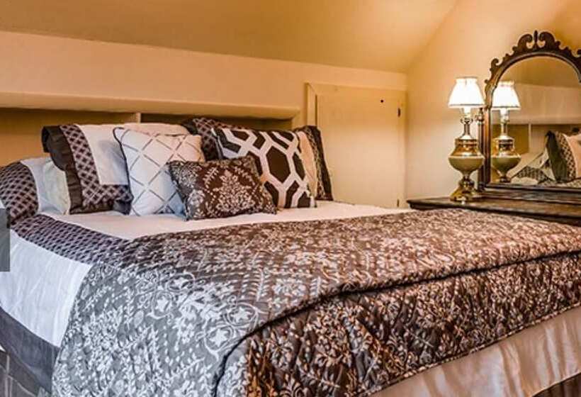 مبيت وإفطار The Swan House