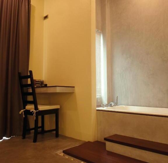 Chuan Chom Villas