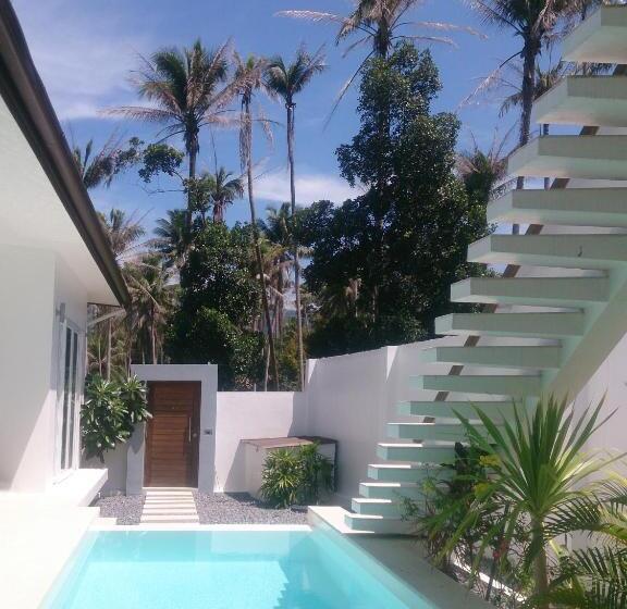 Chuan Chom Villas