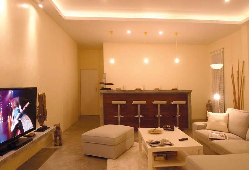 Chuan Chom Villas