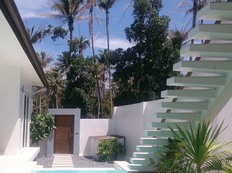 Chuan Chom Villas