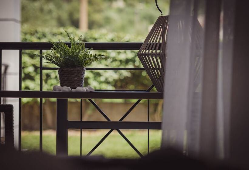 Enpy Apartments