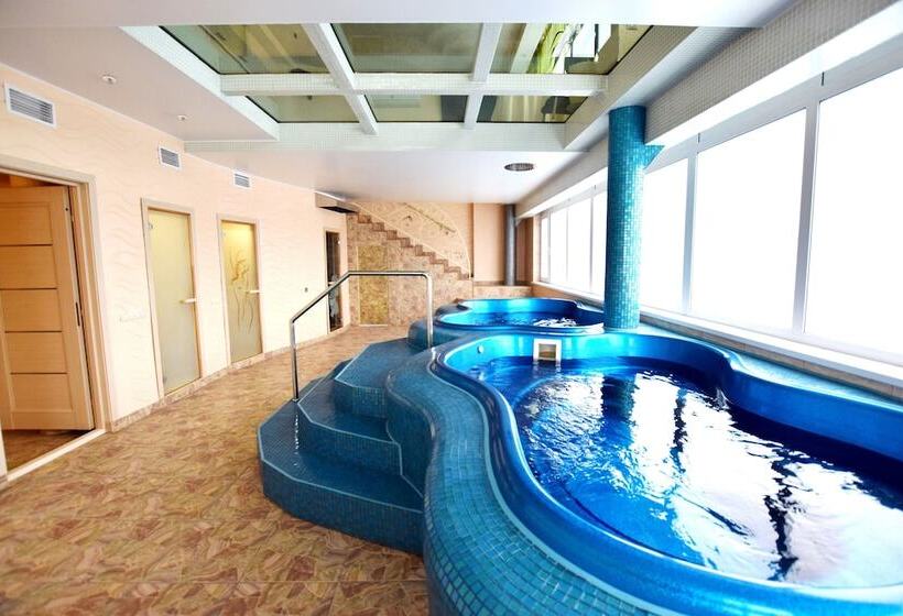 مسافرخانه Spa Hotel Laguna Tyumen