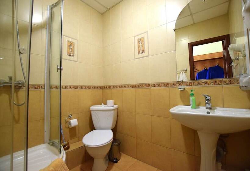 مسافرخانه Spa Hotel Laguna Tyumen