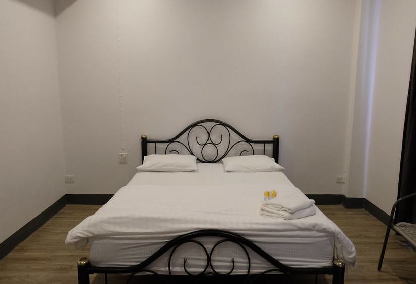 فندق Ai Aroon Apartment