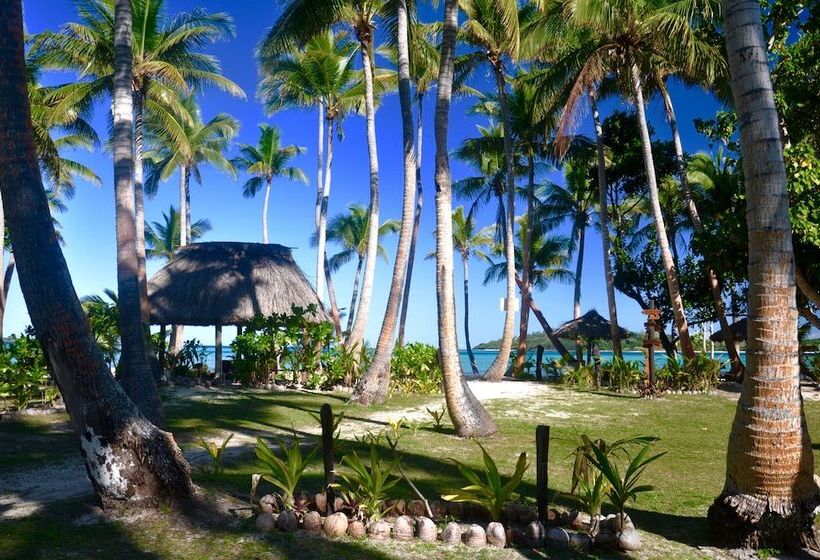 هتل Coconut Beach Resort