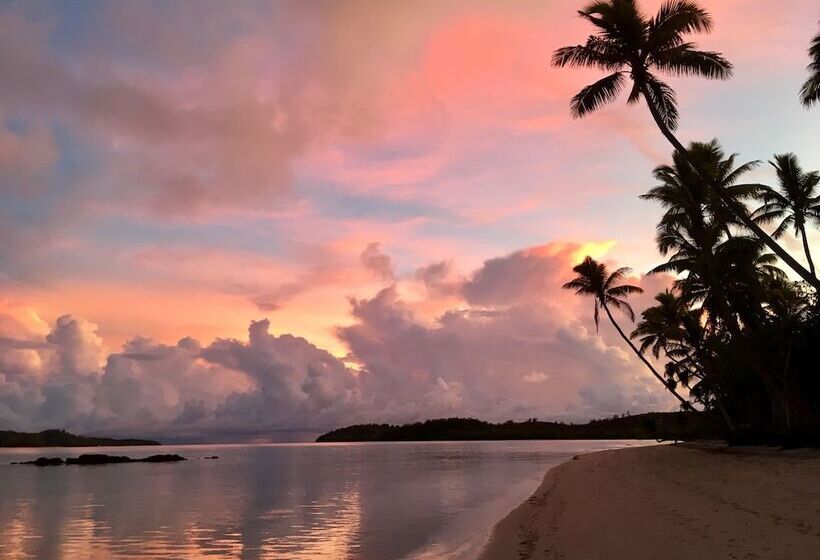 هتل Coconut Beach Resort