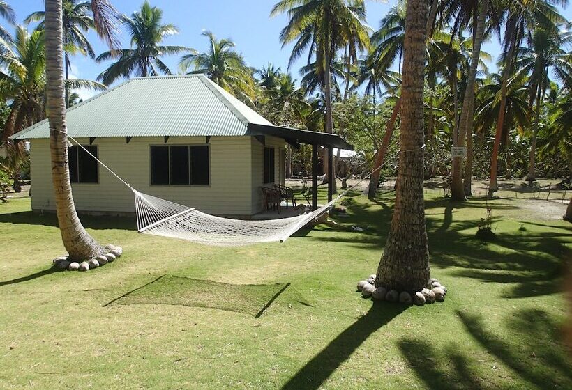 هتل Coconut Beach Resort