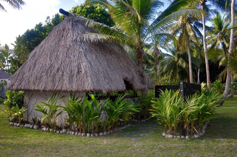 هتل Coconut Beach Resort