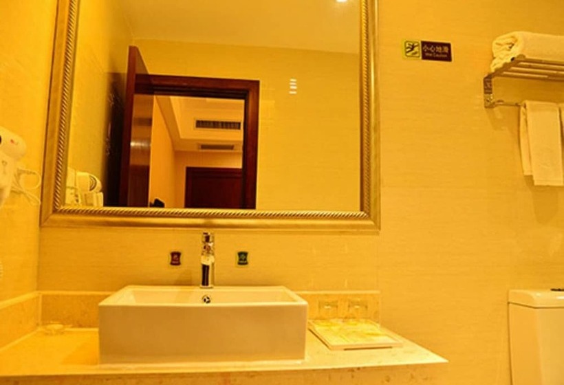 호텔 Greentree Inn Hightech Zone Shandong University Bathing Beach