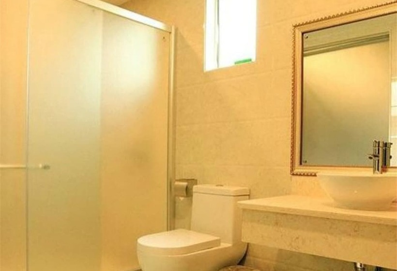 호텔 Greentree Inn Hightech Zone Shandong University Bathing Beach