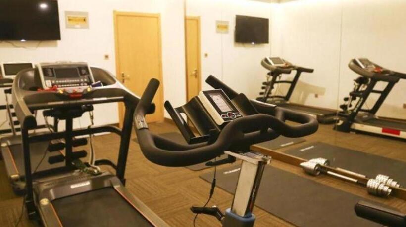 호텔 Greentree Inn Hightech Zone Shandong University Bathing Beach