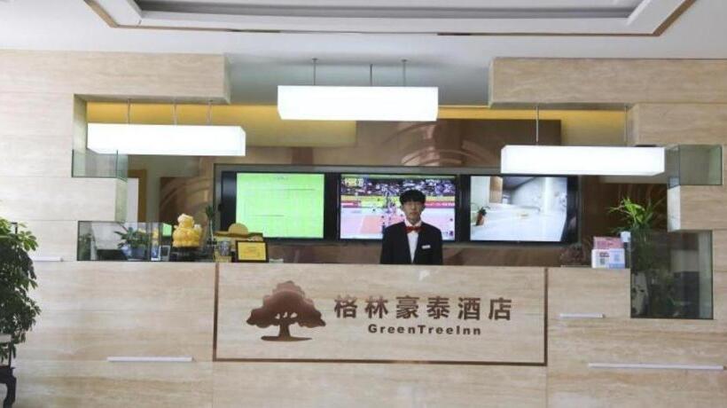 호텔 Greentree Inn Hightech Zone Shandong University Bathing Beach