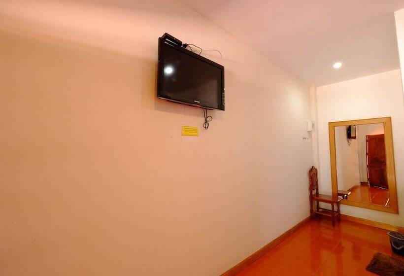 בית מלון כפרי Happy Resort