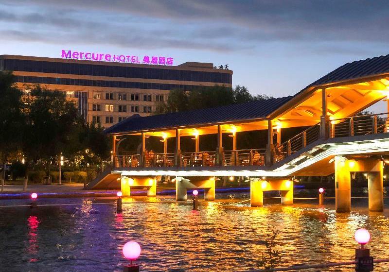 בית מלון כפרי Mercure Karamay