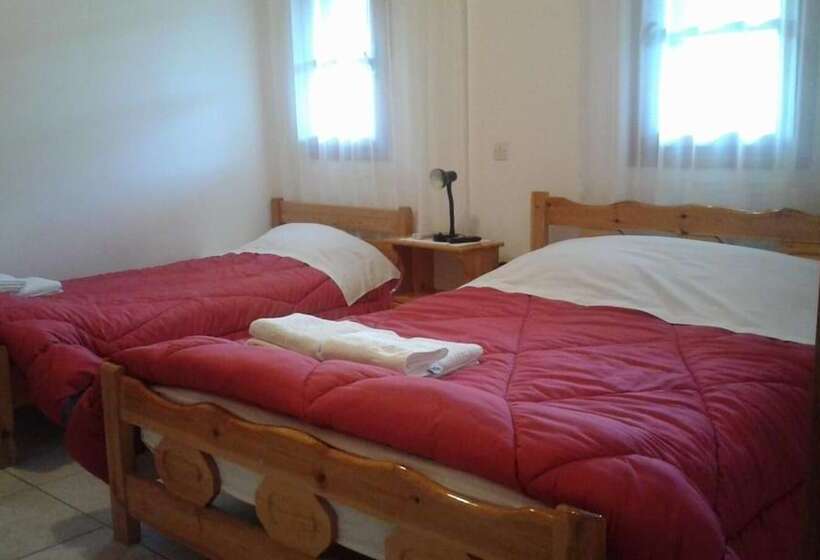 ホテル Porto Sabatiki