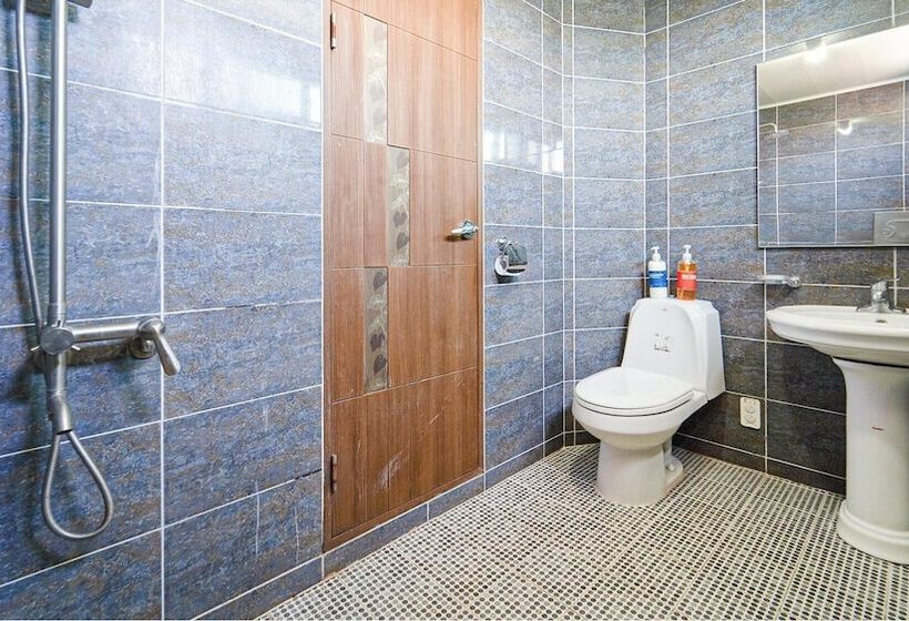 Jeju New Haean Punggyeong Pension