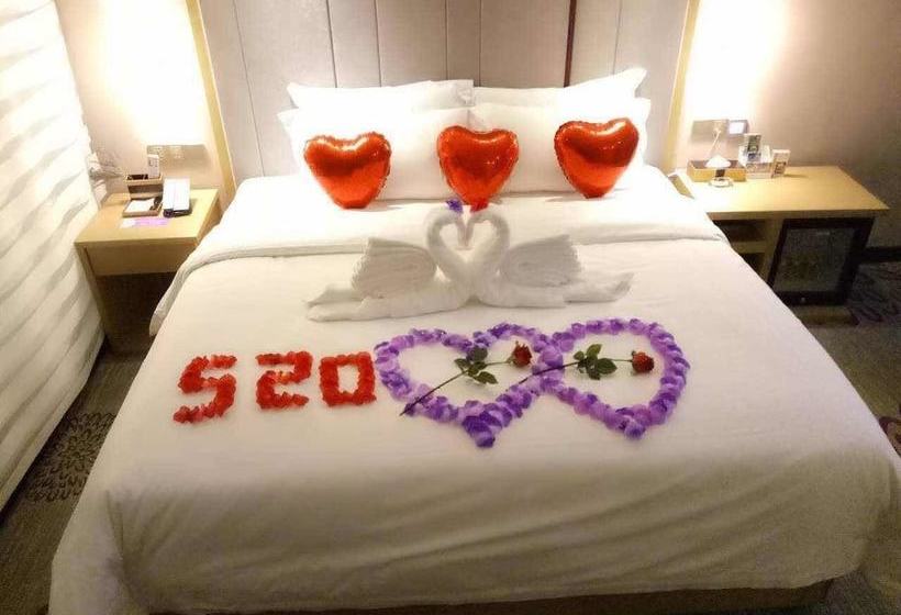 Отель Lavande Shantou Zhuchi Road Railway Station Branch