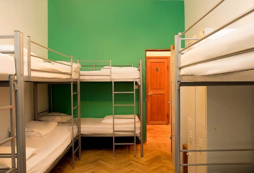 Mainhostels