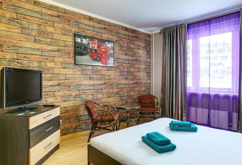 ホテル Mini Tri Iyeroglifa