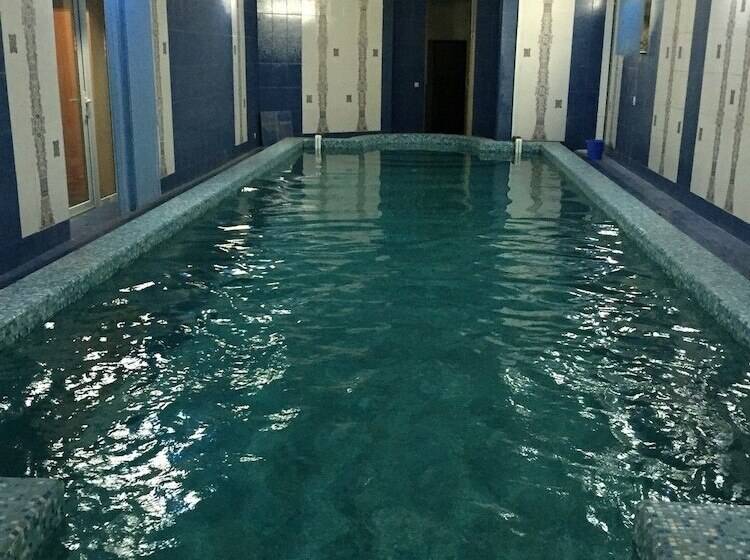 پانسیون Ark Guest House