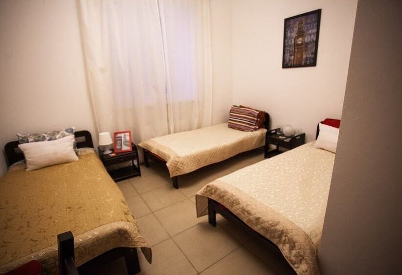 پانسیون Ark Guest House