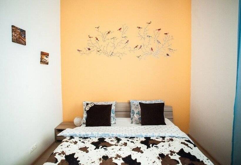 پانسیون Ark Guest House