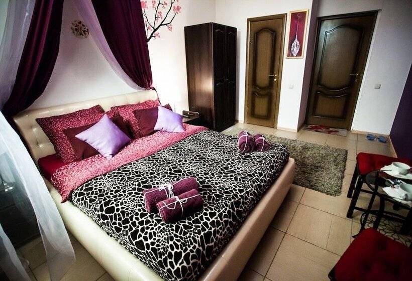 پانسیون Ark Guest House