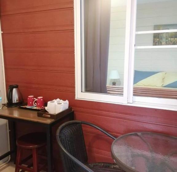 Пансион At Savika