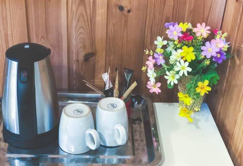 پانسیون Guesthouse Skálafell