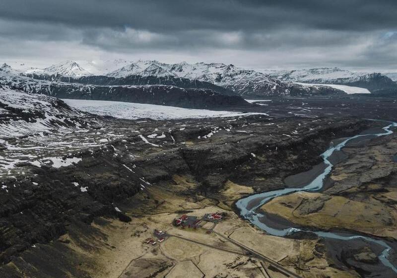 پانسیون Guesthouse Skálafell