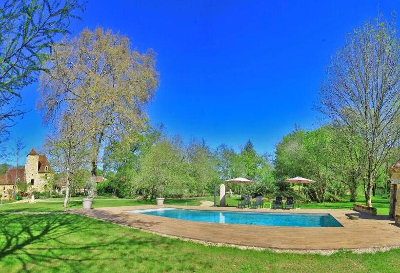 Пансион Les Jardins D Ungaro / Manoir La Barrière