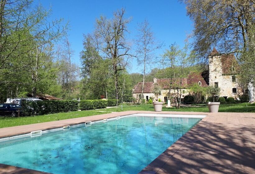 Пансион Les Jardins D Ungaro / Manoir La Barrière