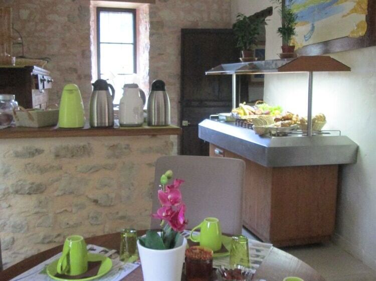 Пансион Les Jardins D Ungaro / Manoir La Barrière