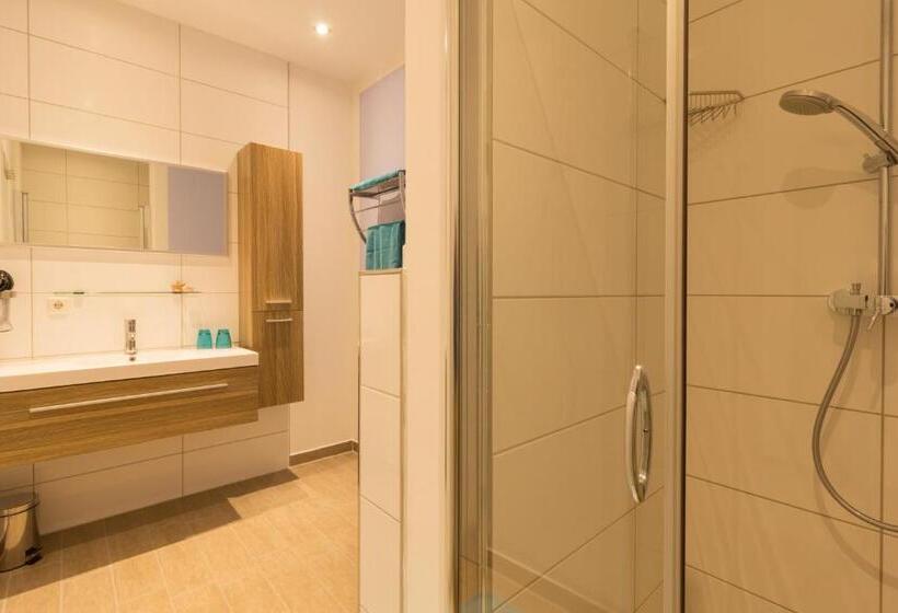 پانسیون Marina Niederhavel