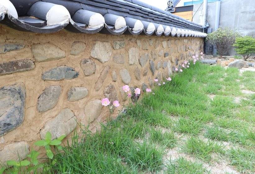 פנסיון Nadul Hanok