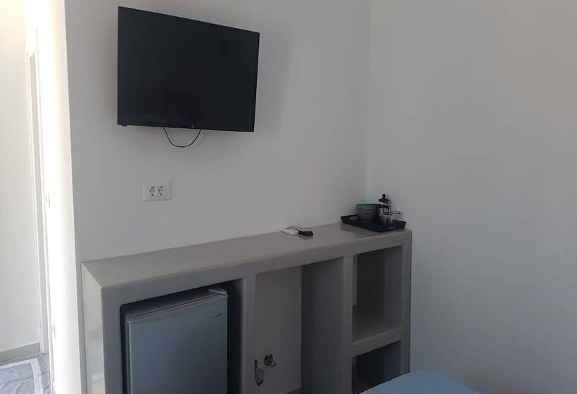 פנסיון Nikos Rooms