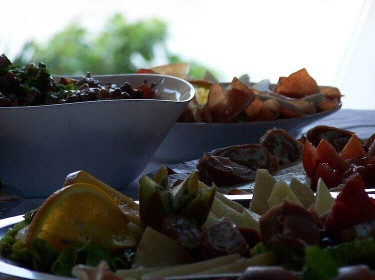 פנסיון Pansion Laguna